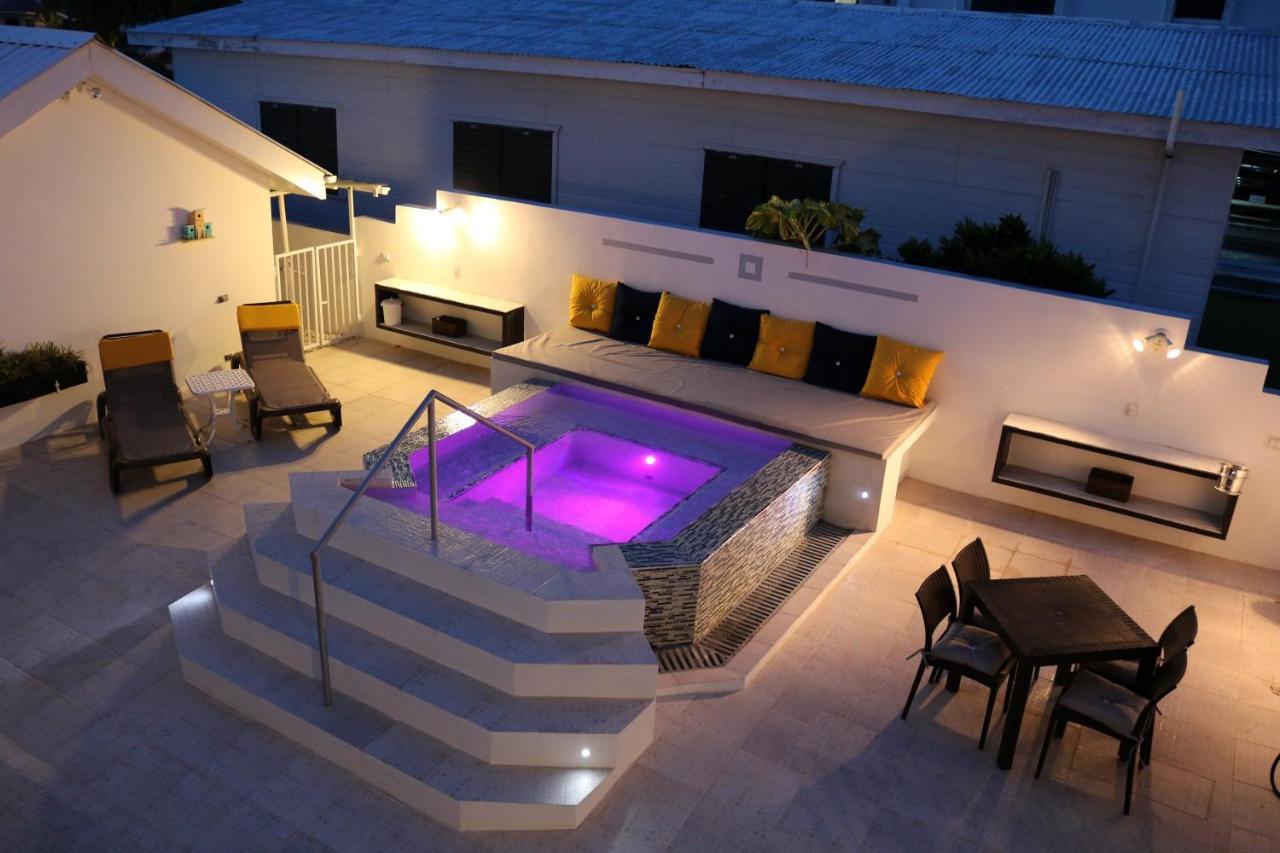 Villa Boscardi Belize City Exterior photo