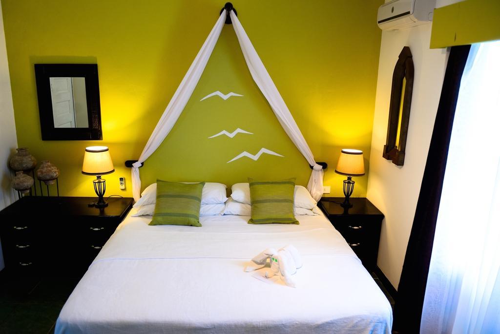Villa Boscardi Belize City Exterior photo