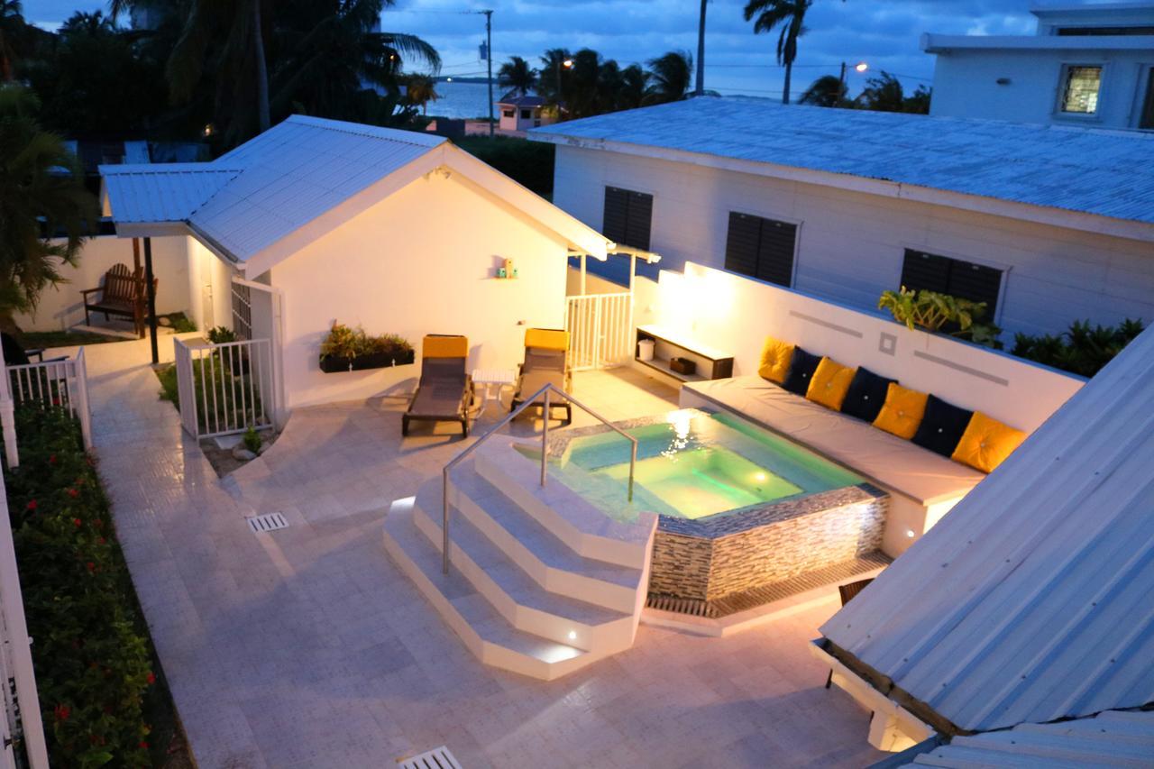 Villa Boscardi Belize City Exterior photo